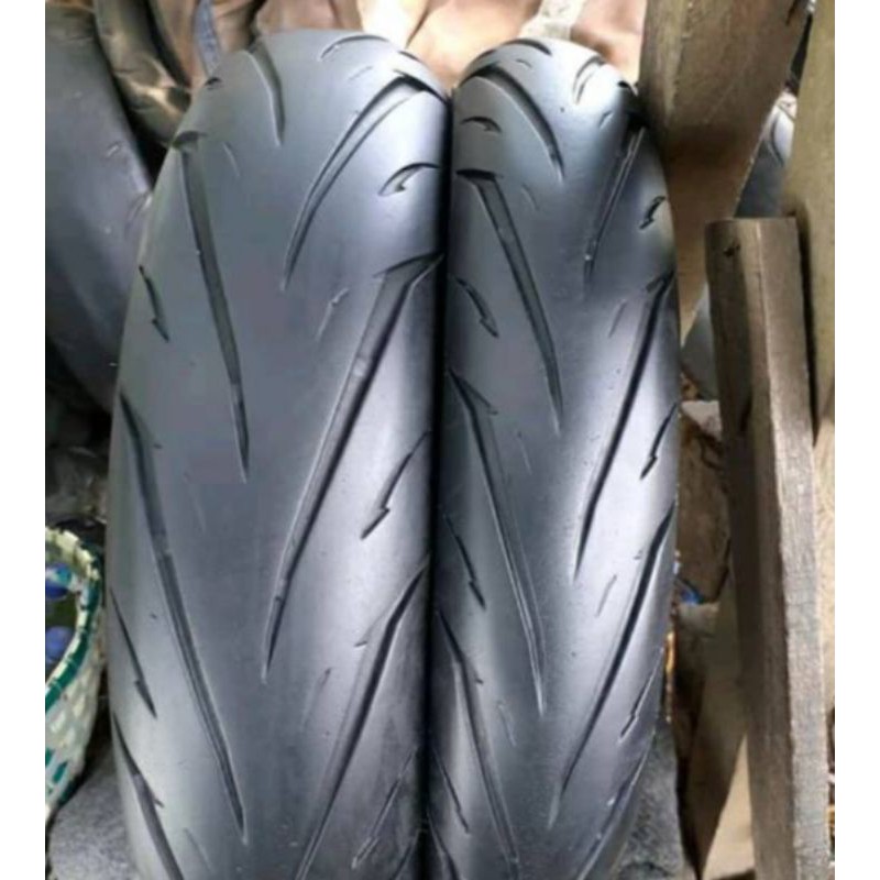 sepasang ban motor VIXION,CBR ,BYSON DLL ukuran 100/70 130/70 merek random