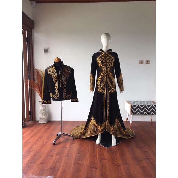 sepasang baju pengantin anjani/kebaya pengantin bludru ( free selop)