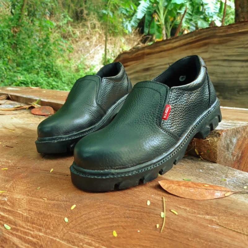 Sepatu Safety Murah Kulit Fantofel Slip On Mirip King Joger Chetah Pria Wanita Anti Slip Kitchen