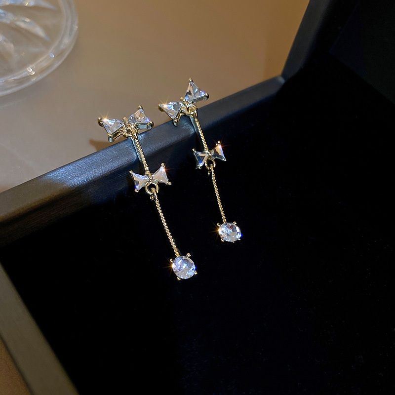 Anting Busur Wanita fashion Korea zircon