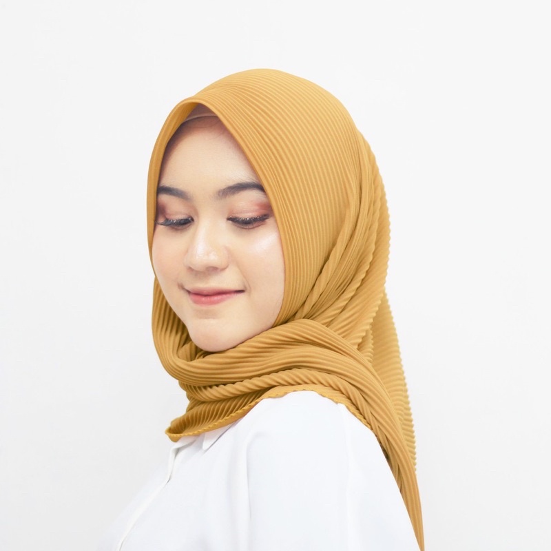 HIJAB PLISKET SQUARE / PLISKET SEGIEMPAT / HIJAB PLISKET SEGIEMPAT VOAL-Mustard