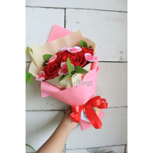 BUNGA WISUDA / BUNGA FLANEL WISUDA / BUKET BUNGA FLANEL