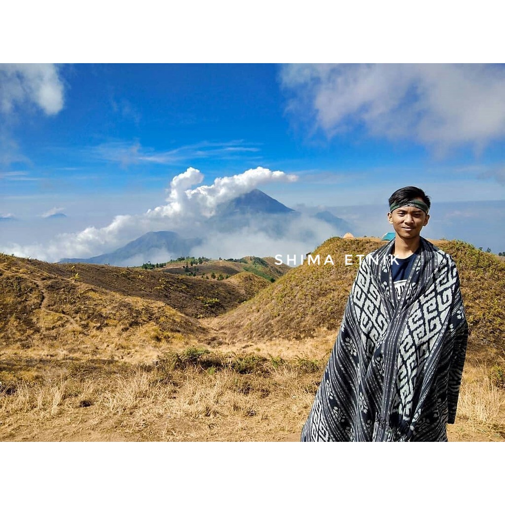 KAIN TENUN IKAT ANTIK TENUN TORAJA ETHNIC TORAJA SUMBA MAUMERE NTT ROTE TRADISIONAL