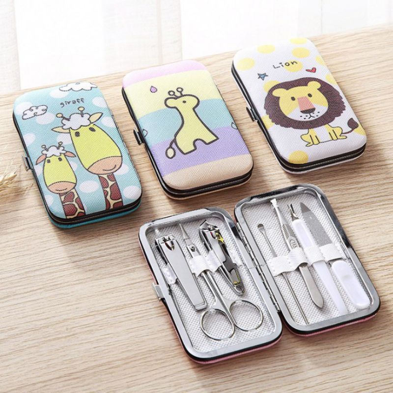 Set Alat Gunting Kuku Set Dompet Manicure Pedicure 7in1