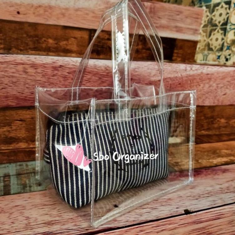 

Tas Mika Goodiebag Mini transparan,TAS SOUVERNIR, TAS HADIAH, TAS HAMPERS, TAS BENING MIKA TRANSPARAN, TAS BEKAL , TAS KOTAK BENTO , tas kotak souvernir , tas goodiebag, tas lunchbox , tas souvernir , tas dompet pernikahan, tas box pudding , tas goodieba