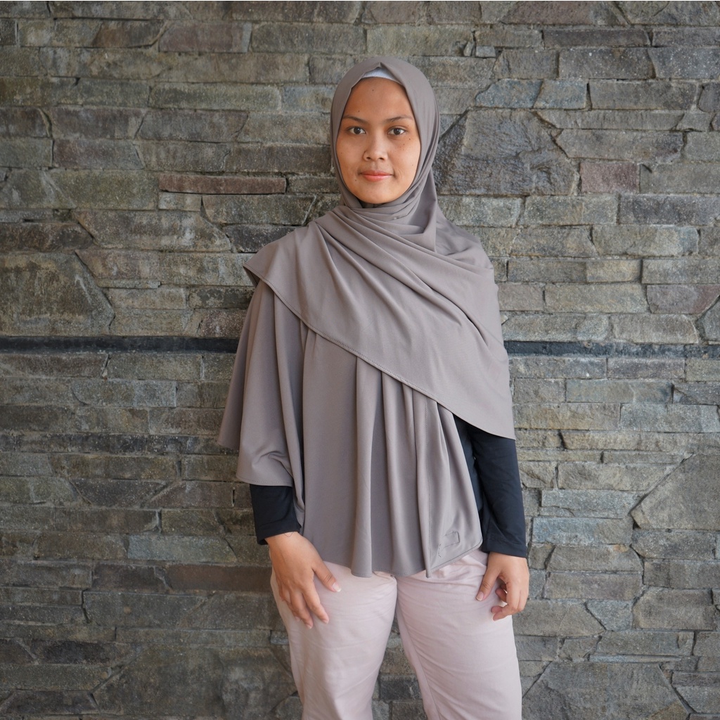 Mum Hijab Jilbab Instan Jersey Hanum 3 in 1 Mumhijab  / Hijab jersey / Pashmina jersey-Warm Coffee
