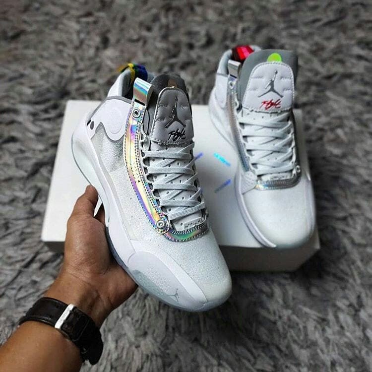 Sepatu Sneakers Nike Air Jordan 34 Iridescent White Metallic Silver Premium Original