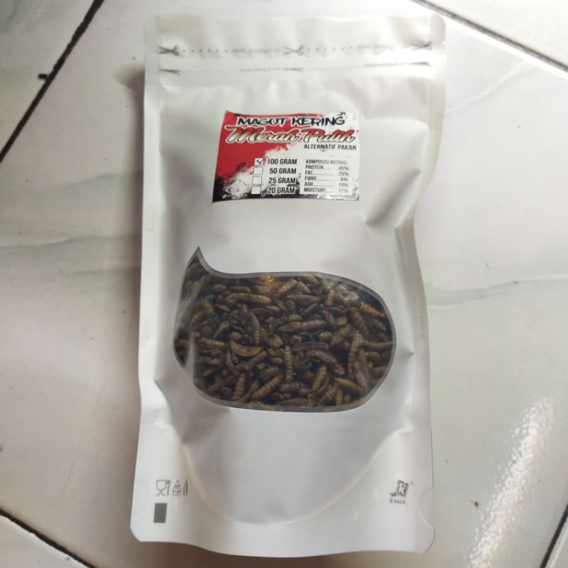 magot kering merah putih kemasan 100 gram