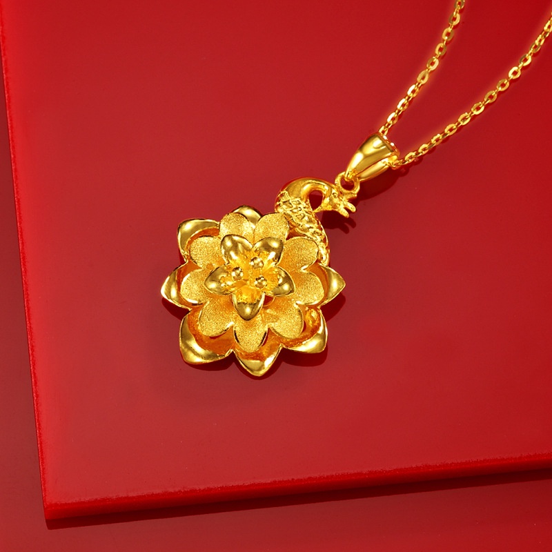 [Ready Stock]Fashion Gold-Plated Peacock Pendant Flower Necklace