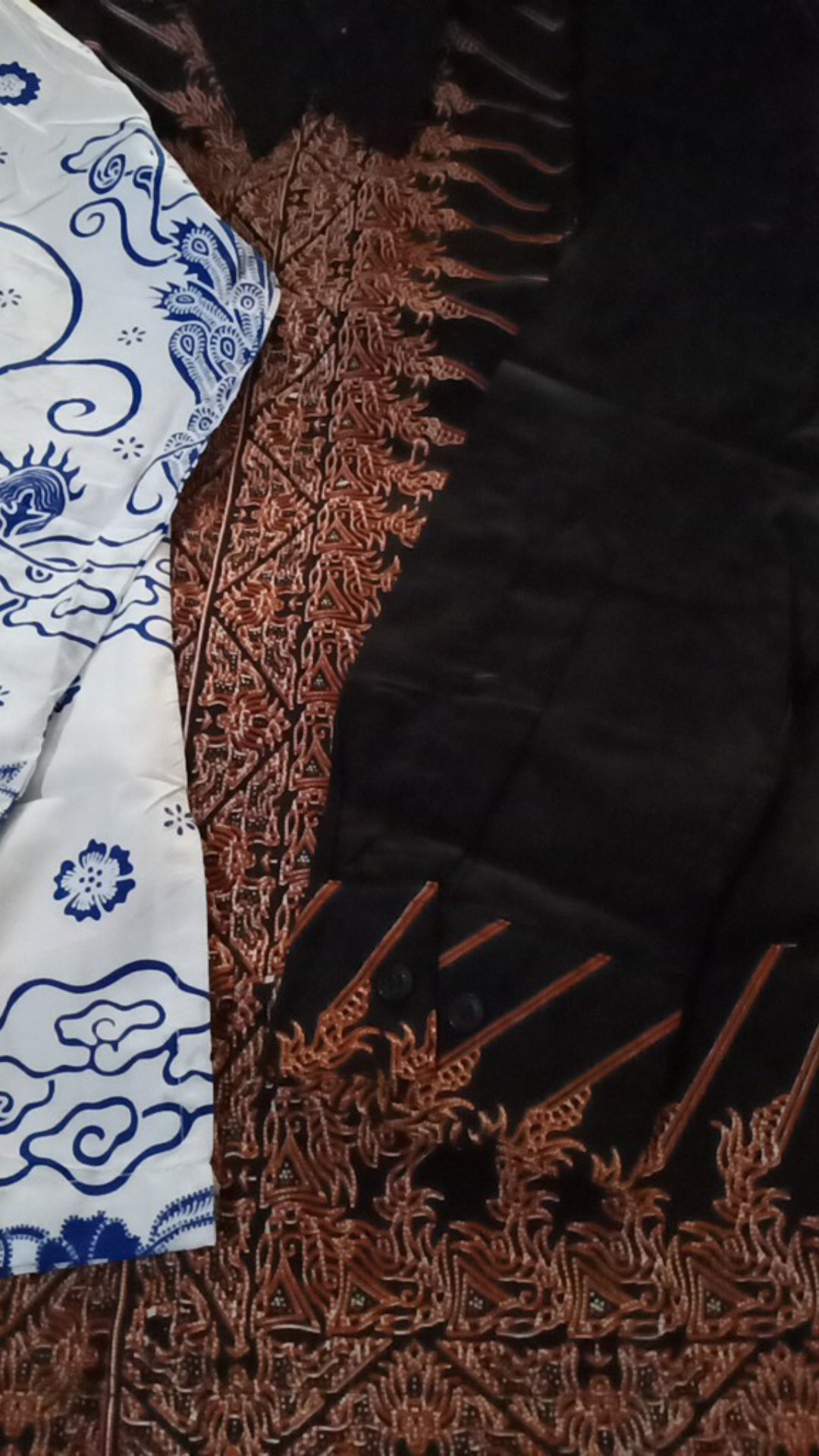 Mangkubumi Kemeja Batik Lengan Pendek Katun Halus Sragenan