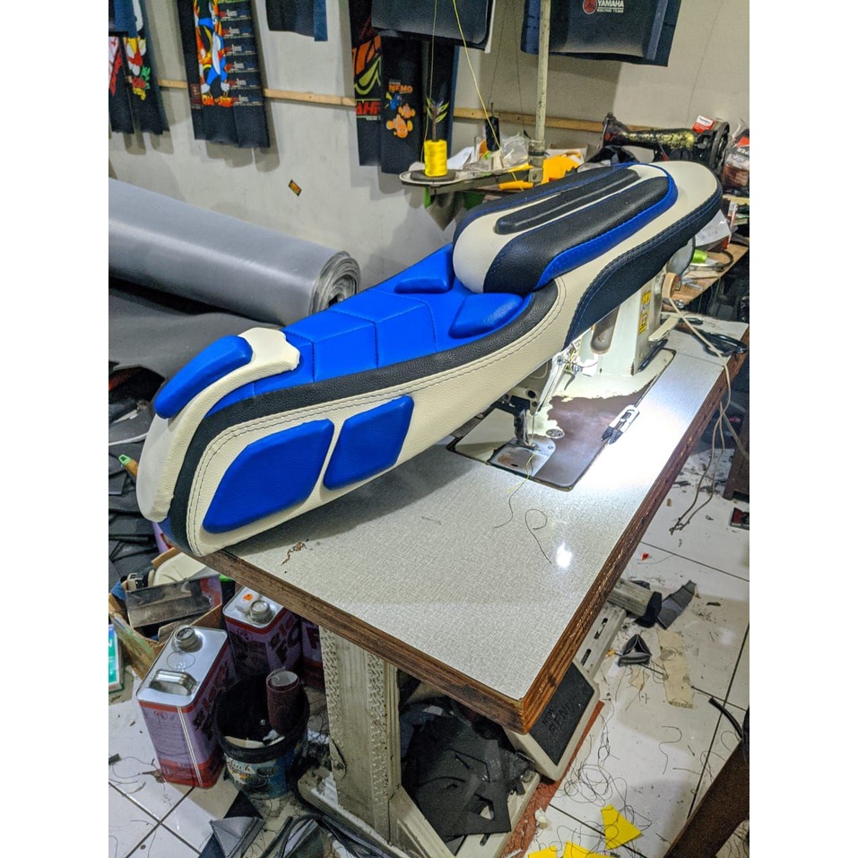 COVER KULIT JOK MOTORADV PCX NMAX LEXI AEROX CUSTOM RETRO PREDATOR MBTECH