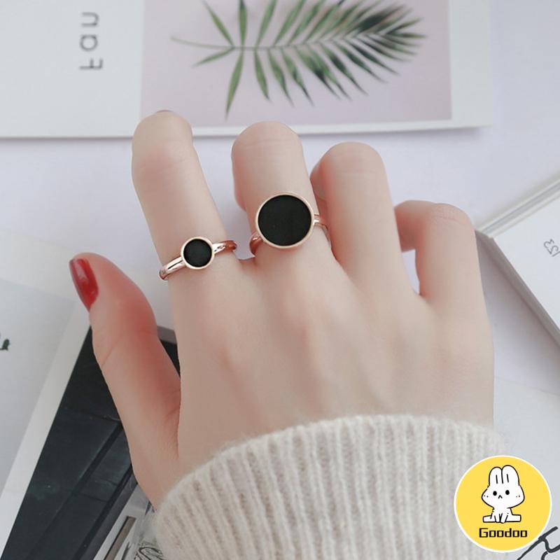 Cincin Titanium Premium Anti Karat Lapis Emas 18K Bentuk Bulat Cincin Wanita Bulat Hitam Anti Hitam -Doo