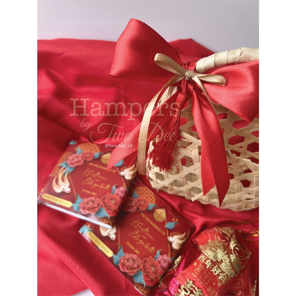 SANGJIT HAMPERS E Souvenir Handuk Teapai Kue Engagement Box