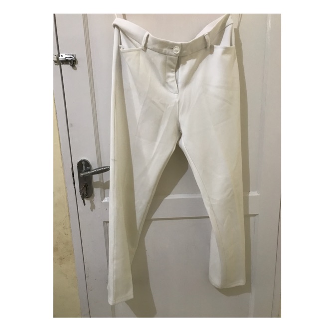 Celana off white esprise