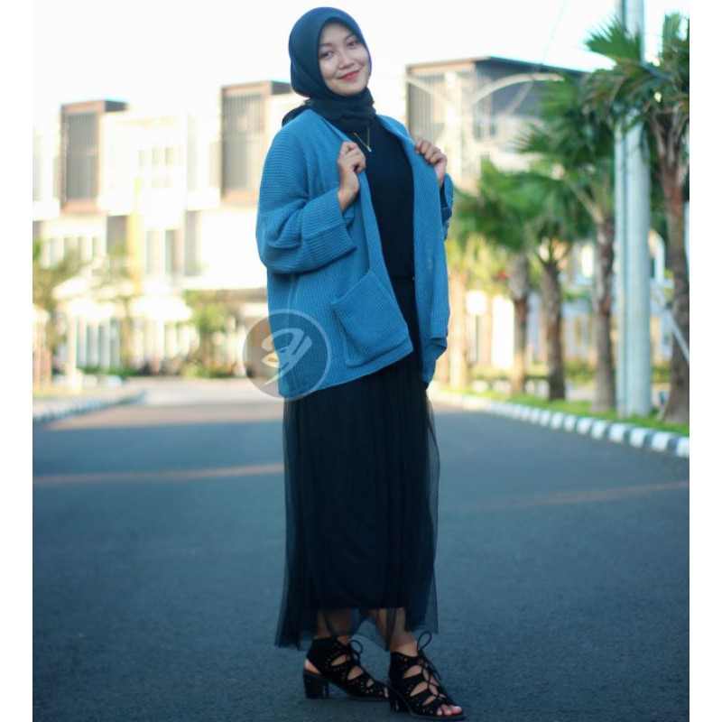 LOOCY CARDY 12 GET / Kardigan Rajut Oversize / Cardie Outher / Loocy Pocket Cardie 12 Get /  Kardigan Rajut Rajut Wanita-DENIM