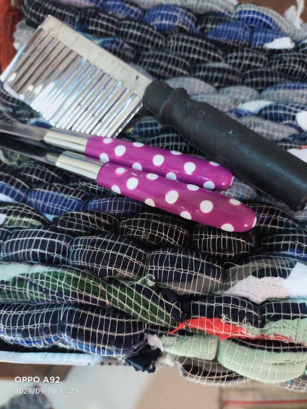 Pisau Buah Stainless / Pulkadot / Pisau Buah / Pisau Kue Pulkadot