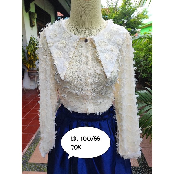Blouse Kerah Lebar