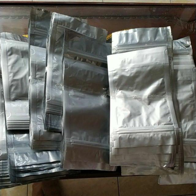 Standing Pouch Kombinasi Alu + Ziplock