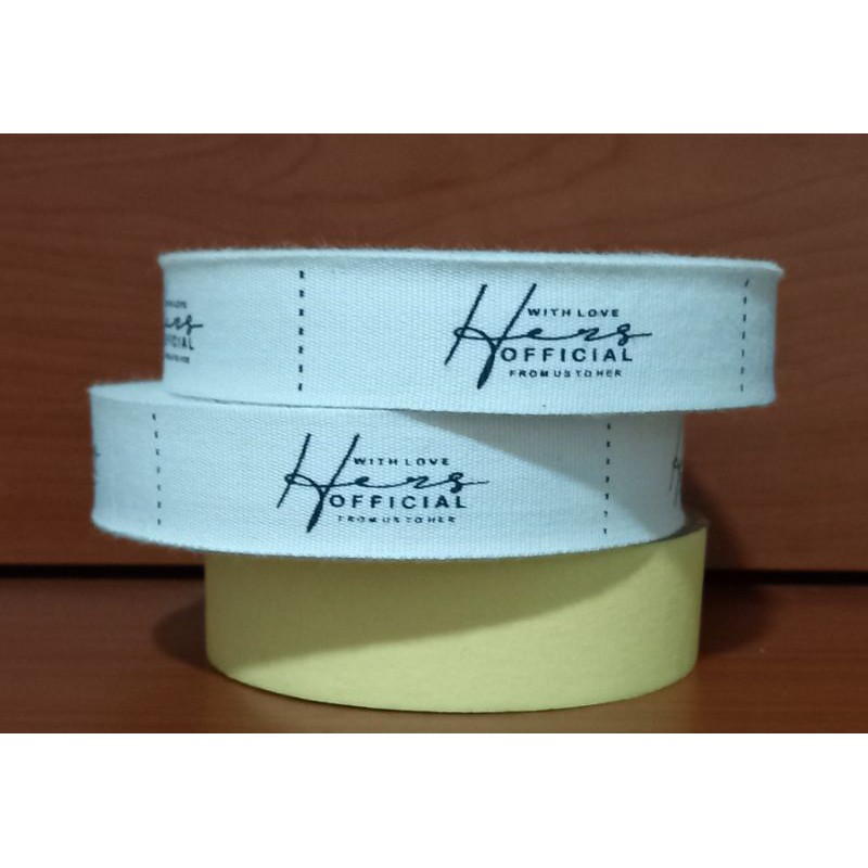 

Label hijab & label baju.