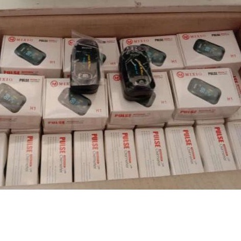 (ready siap kirim) Pulse Oximeter mixio / Pulse Oxymeter Alat Saturasi SpO2