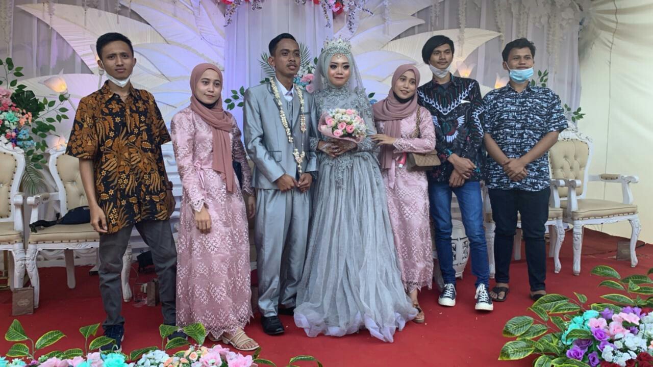 Kemeja Batik Kondangan Batik Pria Panjang Modern Motif Cakra Putih