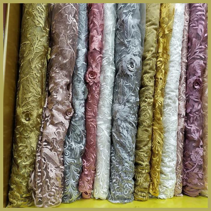 KAIN BROKAT 3D BUNGA TIMBUL. TILE 3D. BAHAN DRESS, GAUN PENGANTIN