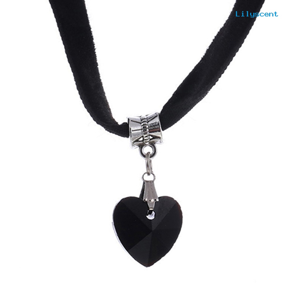 Kalung Choker Pendek Liontin Hati Aksen Berlian Imitasi Handmade Gaya Retro Gothic