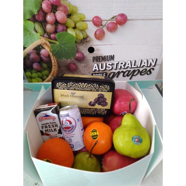 

Hampers Buah Parcel Buah Isoman Plus Kurma