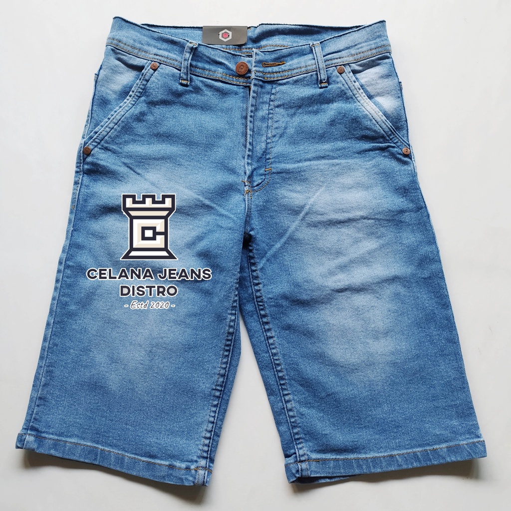 Celana Jeans Pendek Biru Muda Pria Distro Continue