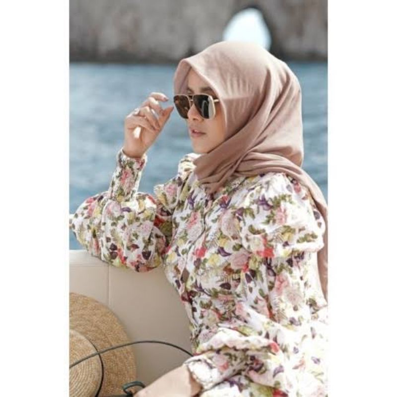 buttonscarves nala square