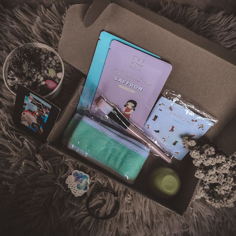 

Gift Box Untuk Pacar/Sahabat/Dll