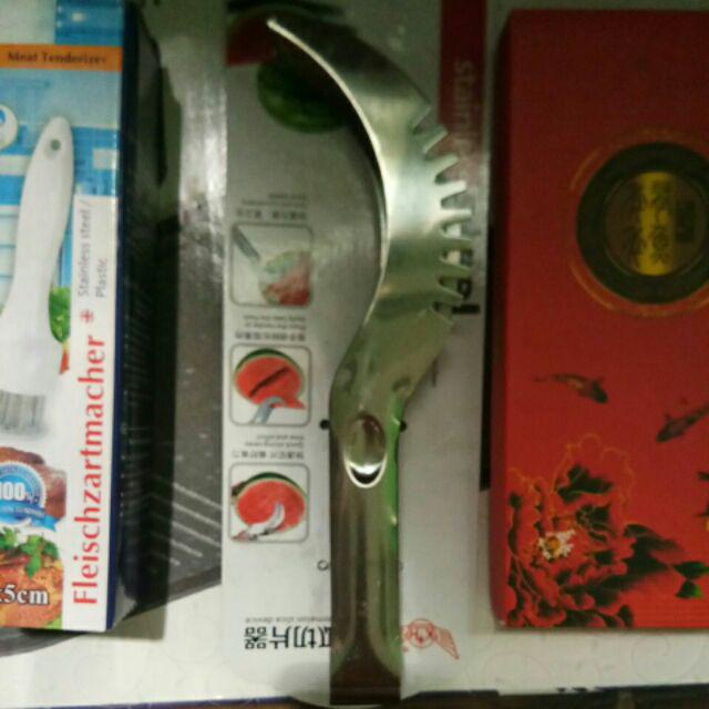 Water Melon Slicer Alat Potong Semangka Praktis