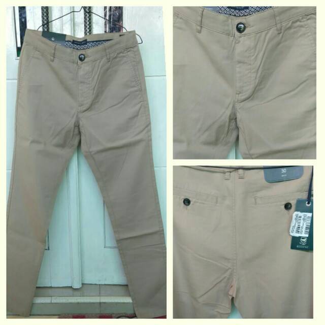 Celana branded Andrew Smith