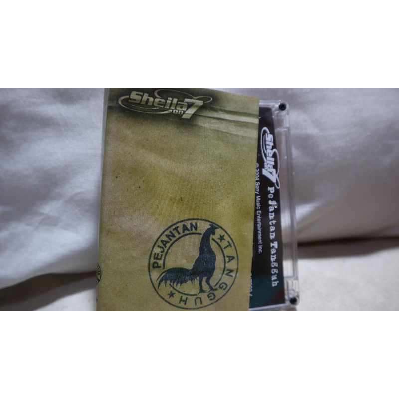 kaset sheila on 7 pejantan tanggguhuh