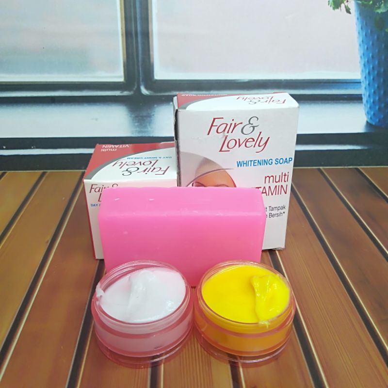 Paket Cream Fair and Lovely 3in1 // Cream S/M+Sabun batang