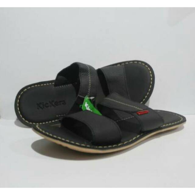 Sandal kulit Kickers