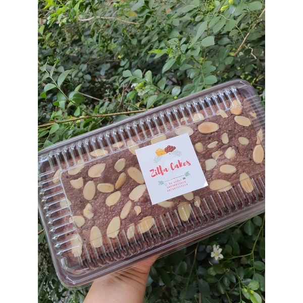 

LazeezbyZilfa Fudgy Brownies