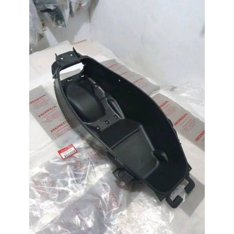 Box Bagasi (Box Luggage) – PCX 150 K97 Kode Part: 81250K97T00