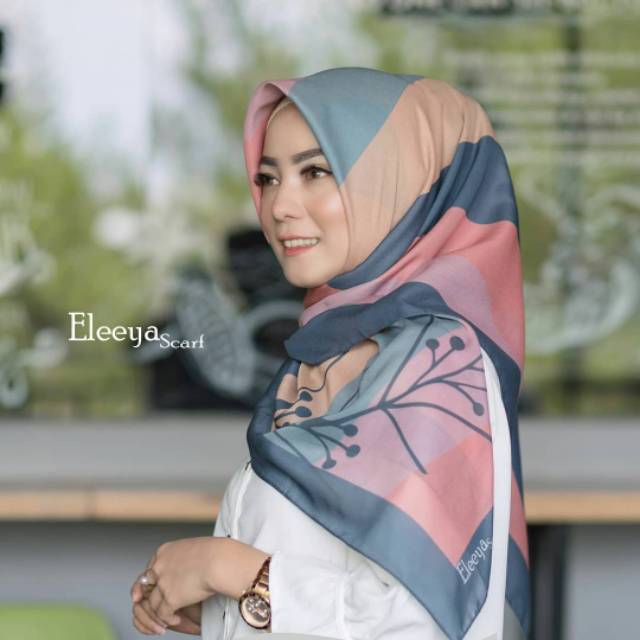 HIJAB SEGIEMPAT MOTIF ELY 03 II Eleeya Scarf