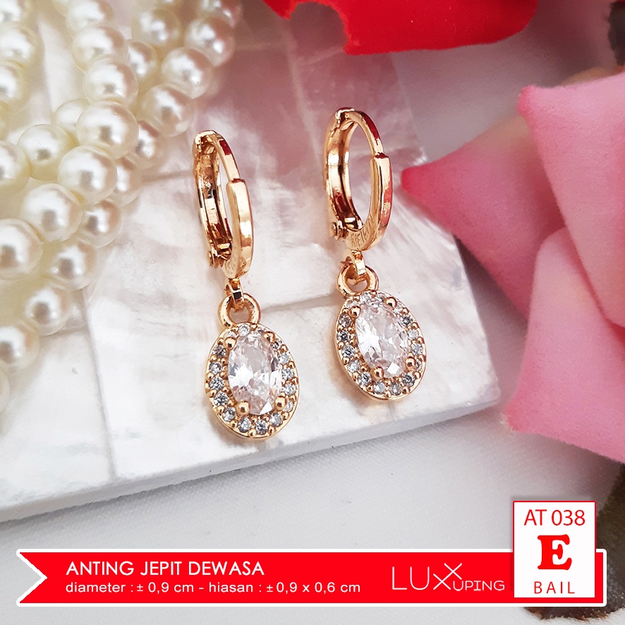 AT 038 Anting Jepit Wanita Dengan Permata Zirkon Perhiasan Lapis Emas 18 Xuping Gold Earrings Luxx Xuping