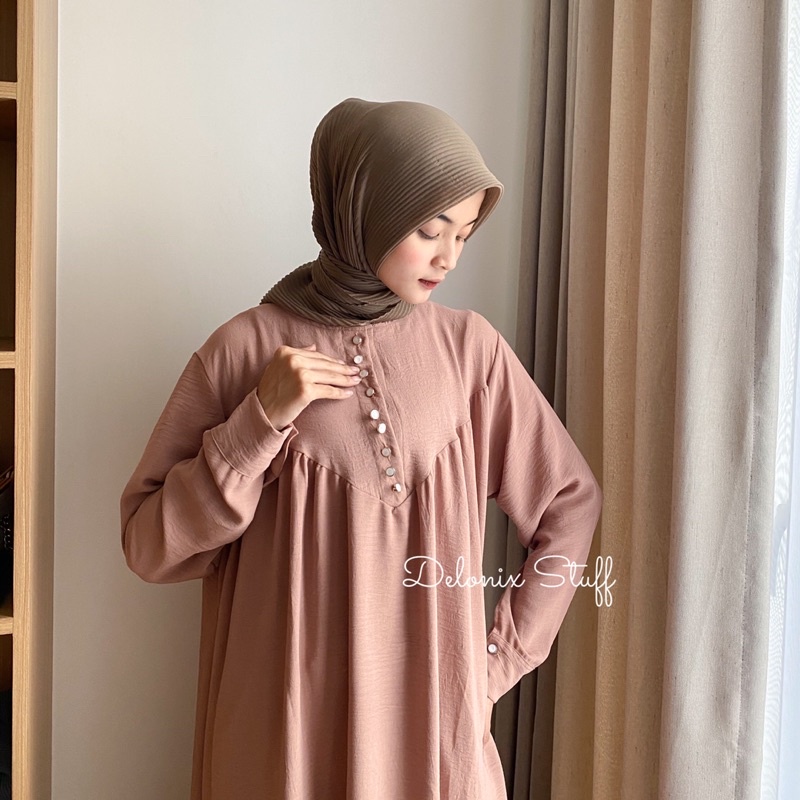 Fanya pearl crinkle dress