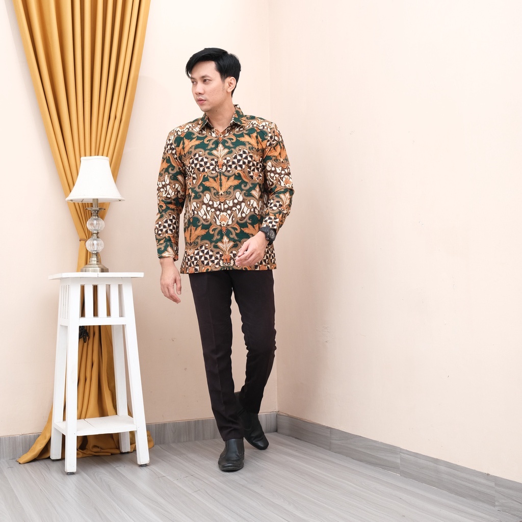 [LIMITED] Atasan Kemeja Baju Batik Pria Lengan Panjang/Baju Kemeja Batik Pria Lengan Panjang Premium Jumbo Batik modern slimfit Slim fit Mega Mendung Priamega Mendung Pria Seno Joyo Tuban Pekalongan Lamongan Palembang Berkualitas Dewananda BATIK ALUNA