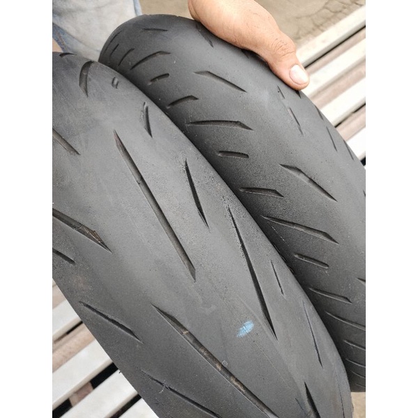 battlax s22 ukuran 140/70 dan 110/70-17 jos like new