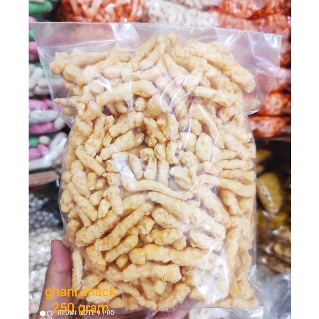 

SNACK_TWEES_CORN_250GR_CHIITOSS_BBQ_KUE.KILOAN