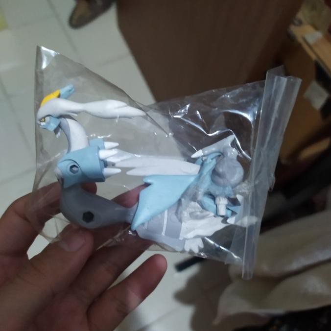 Promo Kyurem White - Legendary Pokemon - Tomica Takara Tomy - Hyper Size