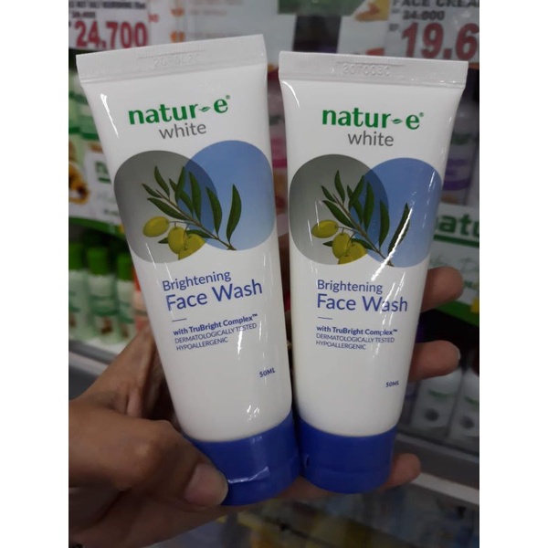 Natur E white face wash 50ml
