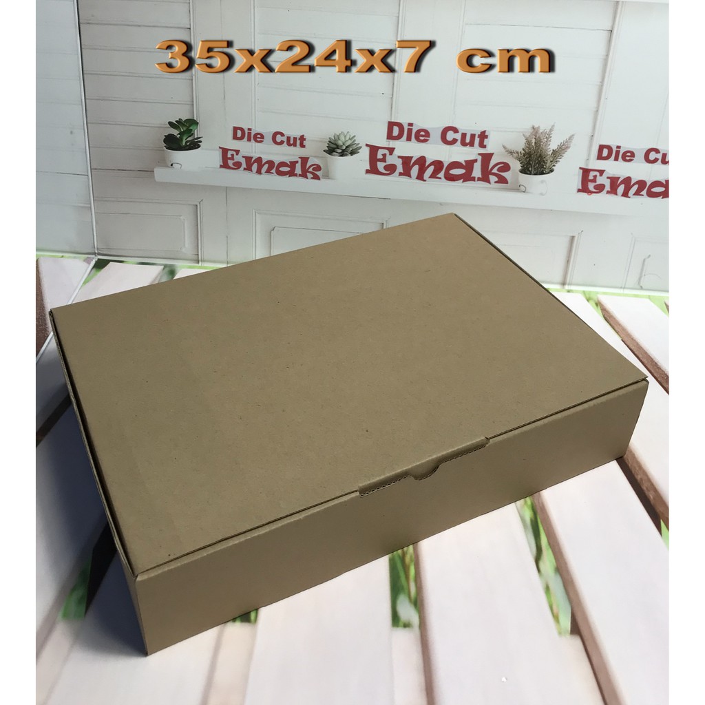 

kardus uk. 35x24x7 cm kotak box karton Die Cut