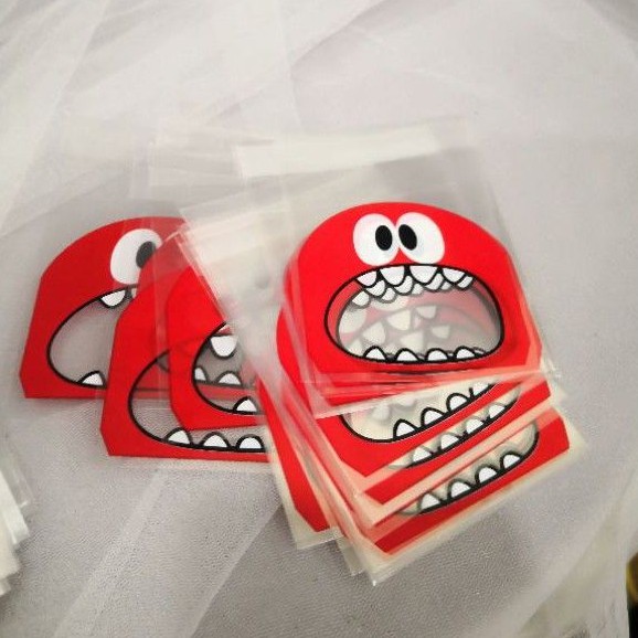 

Monster Plastik Kue