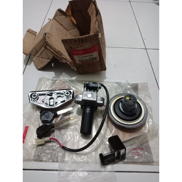 kunci kontak keyset keyyset key keyy set tangki helm helmet honda megapro mega pro primus assy lengk