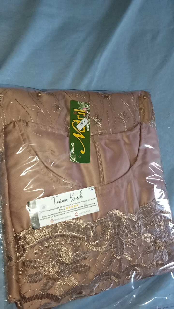 Ready 8 Warna Tille Memutar Aplikasi Mutiara Ada Jumbo Nayaka Batik - Gamis Pesta Asmara Aura Gown